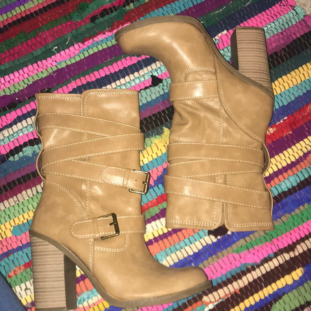 Mid calf leather boots